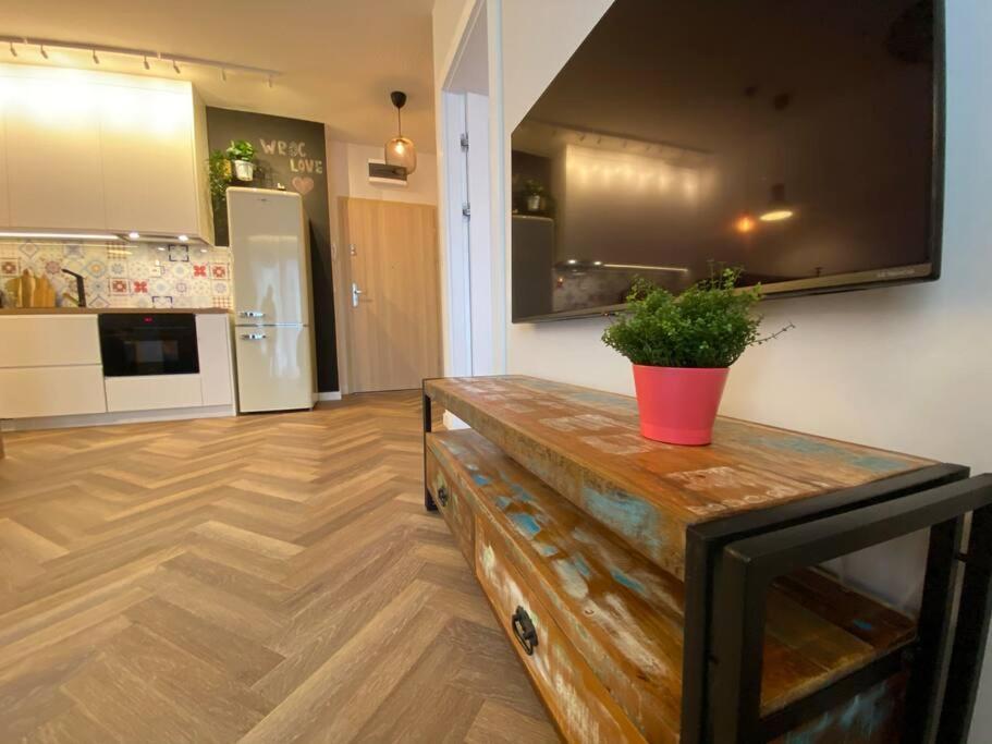 Art Marina Nad Rzeka Z Bezplatnym Parkingiem Apartamento Wrocław Exterior foto