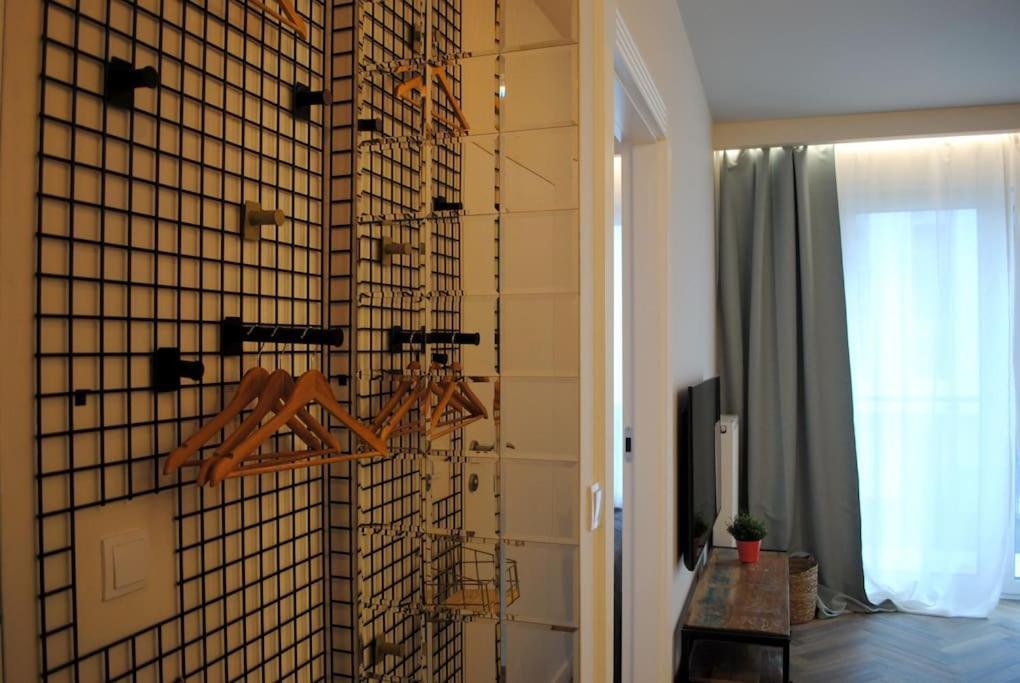 Art Marina Nad Rzeka Z Bezplatnym Parkingiem Apartamento Wrocław Exterior foto